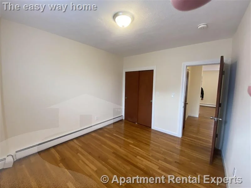 180 N Beacon St, Brighton