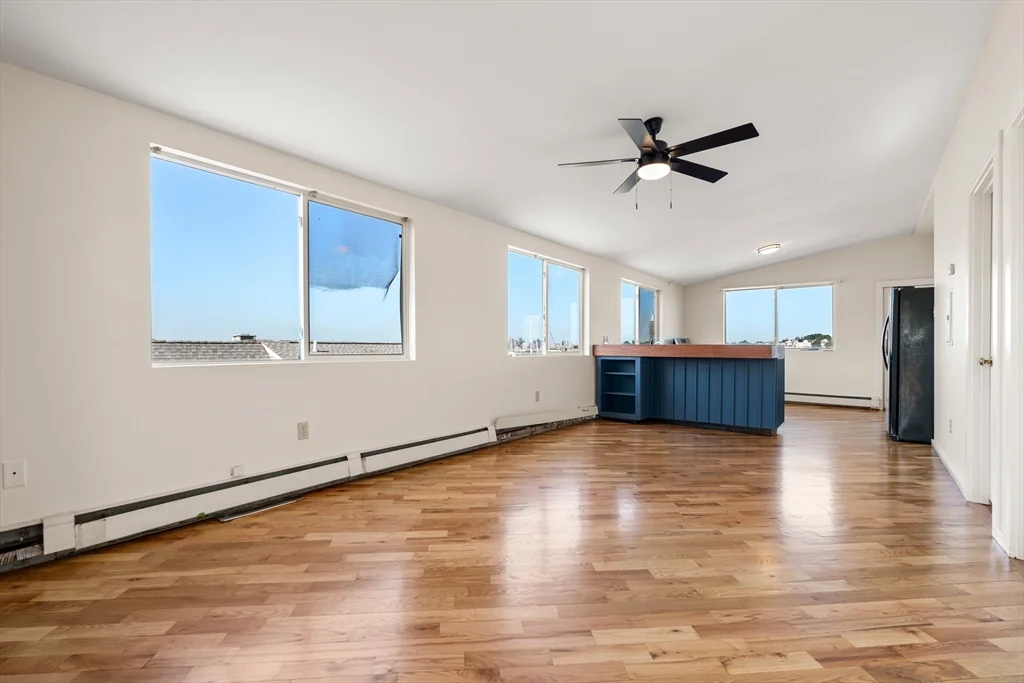 585 Shirley St, Winthrop