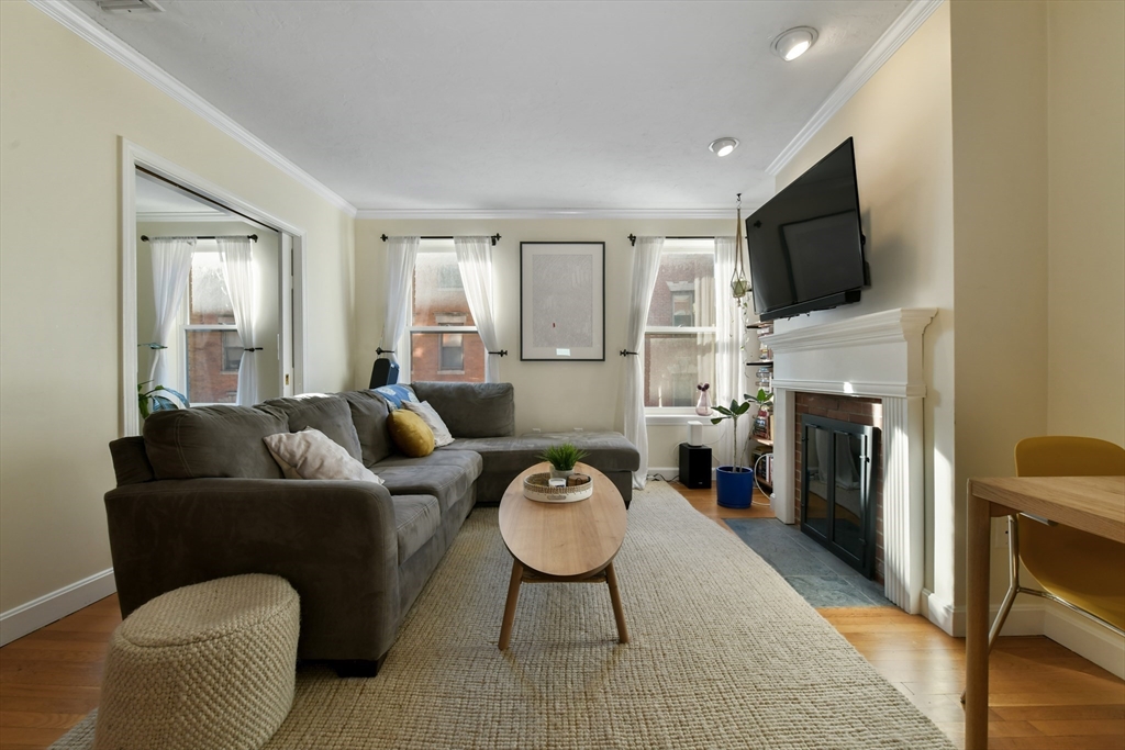 6 Grove St, Beacon Hill