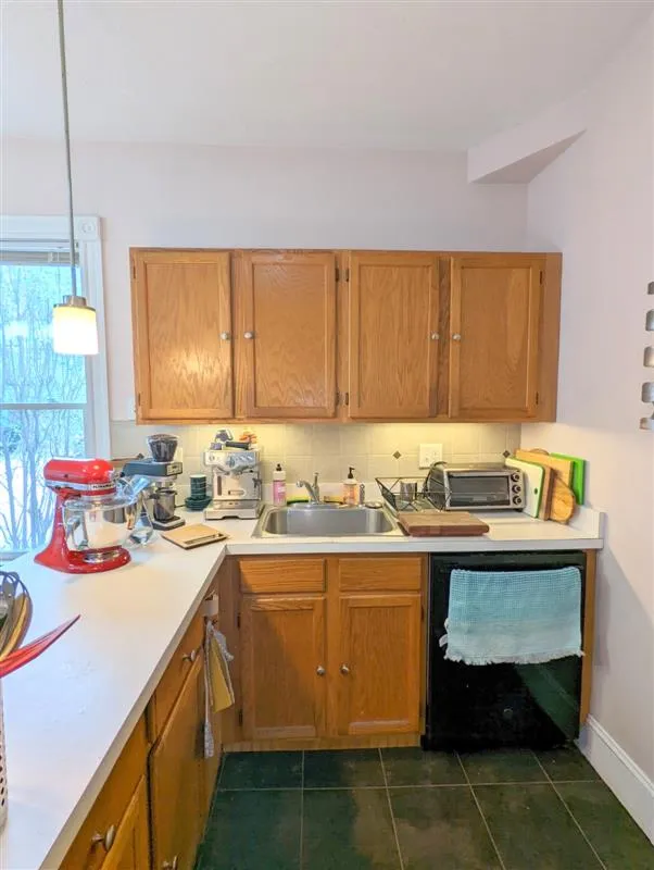 392 Washington St, Ward Two