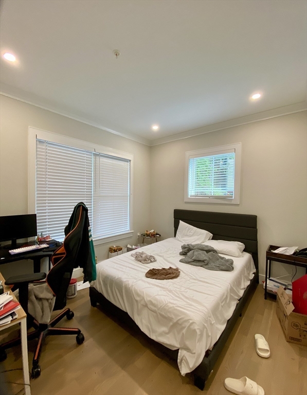 13 Greylock, Allston