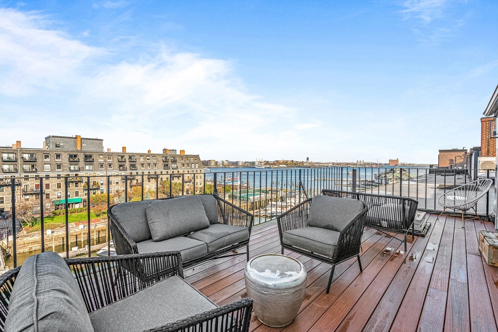 33 Commercial Wharf, Waterfront