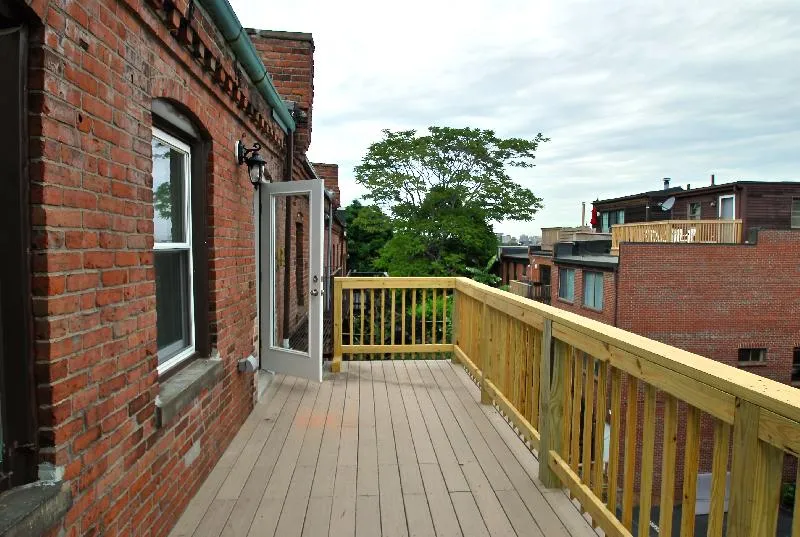 53 Fort Ave, Roxbury