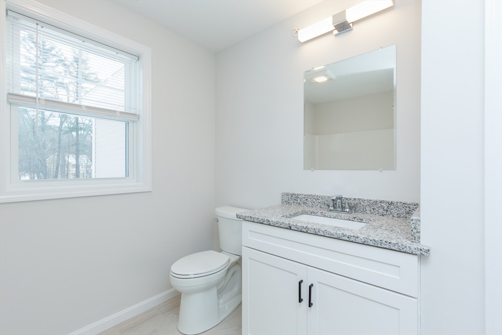 62 Sherburne Ave, Tyngsborough