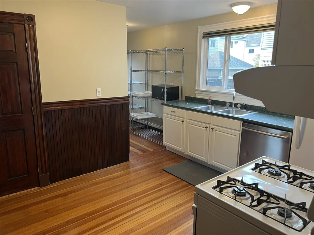 24-26 Marshall St, Medford