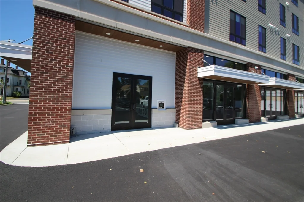 629 Washington St, Whitman