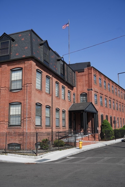 10 Weston Ave, Quincy