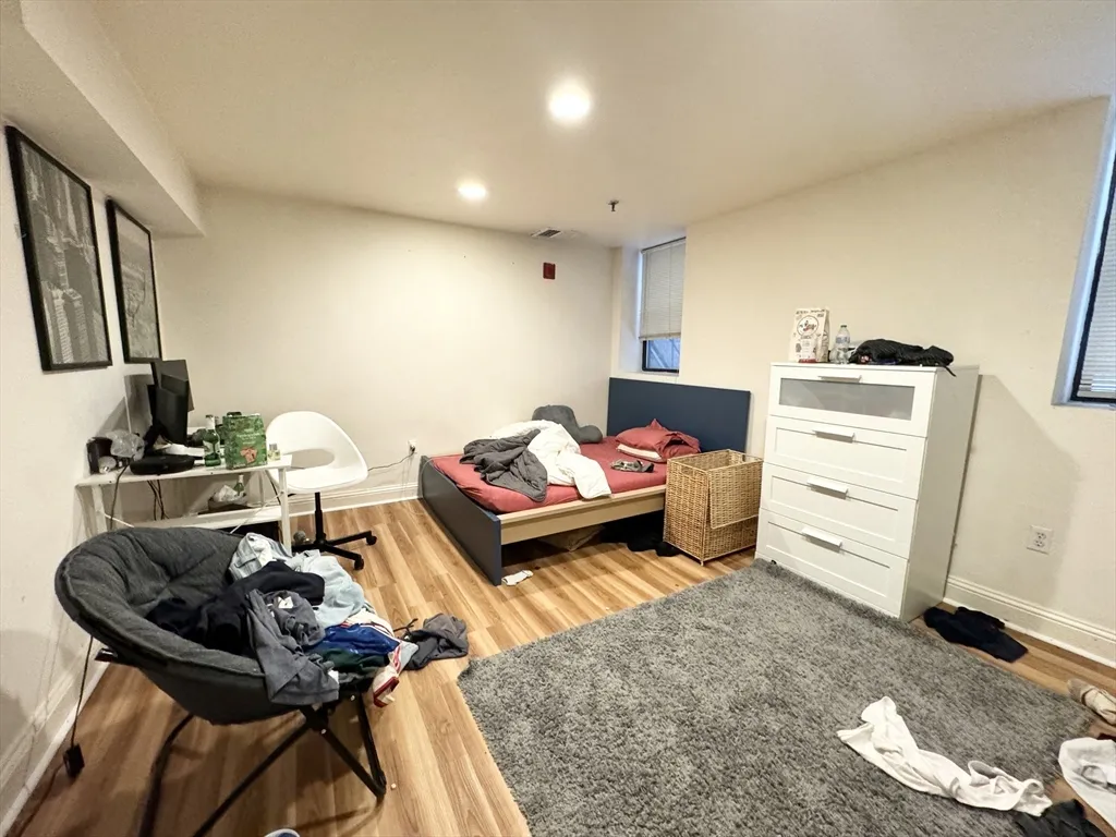 73 Gainsborough, Fenway