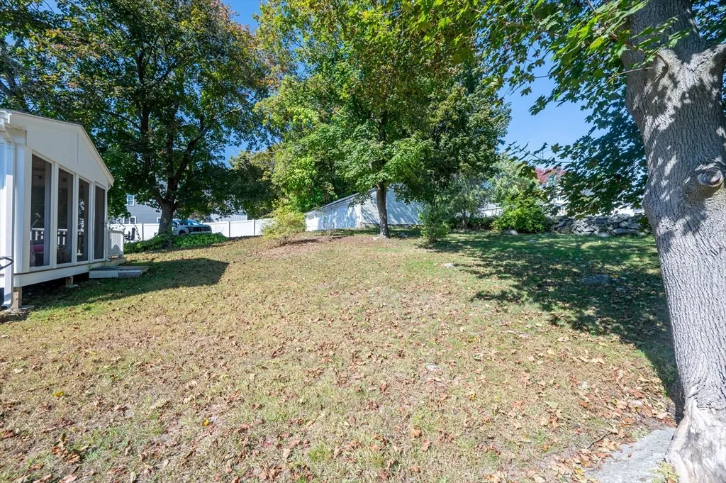 30 Whitney St, Milford