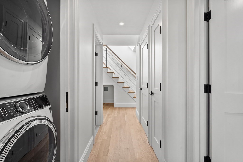 903 Beacon St, Back Bay