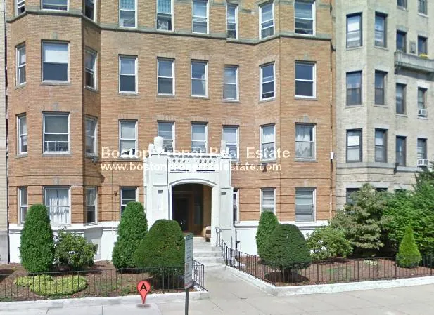 55 Park Dr, Fenway