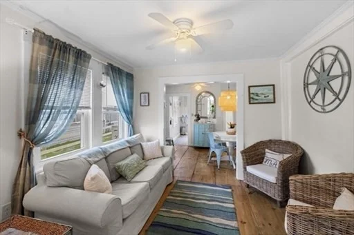 13B Hathaway, Fairhaven