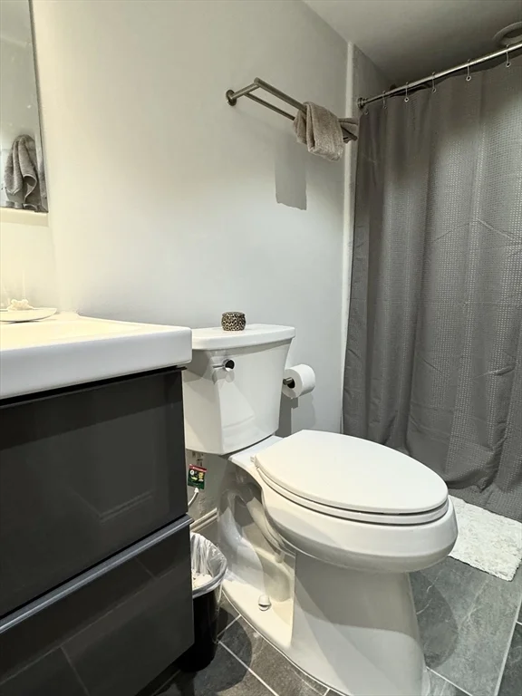 124 Beacon St, Back Bay