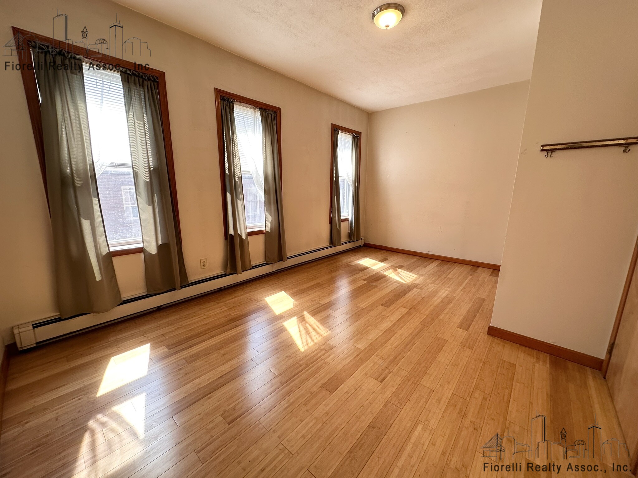 182 Salem St, North End