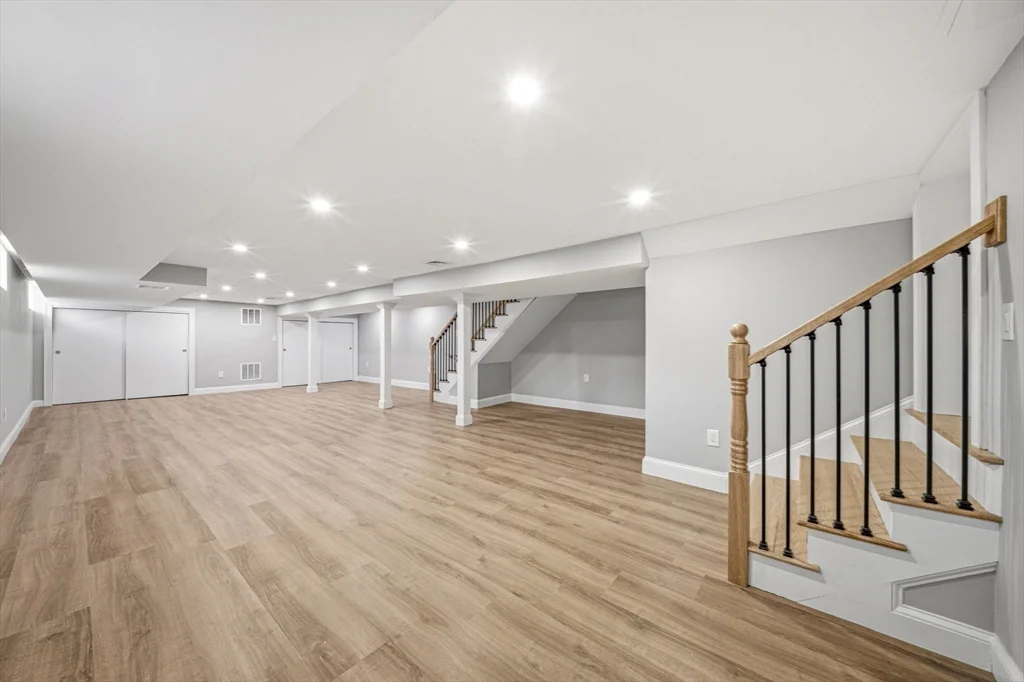 9 Logan Ave, Medford