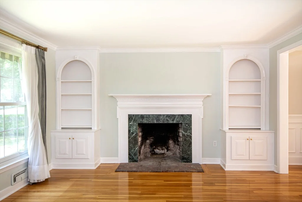 45 Old Pasture Rd, Cohasset