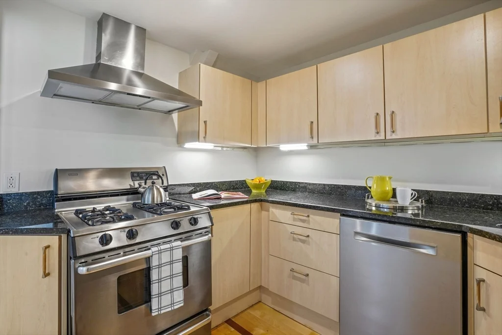 298 Marlborough, Back Bay