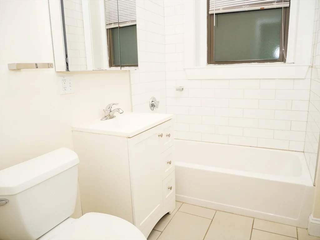 1378 Beacon, Coolidge Corner