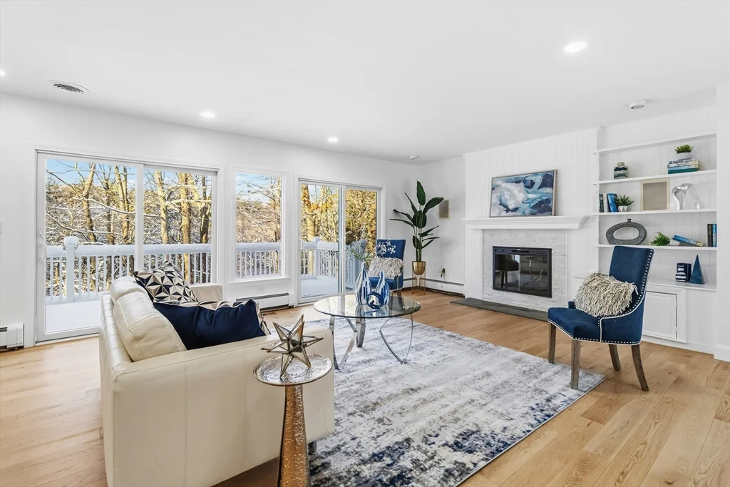 183 Gardner St, Hingham