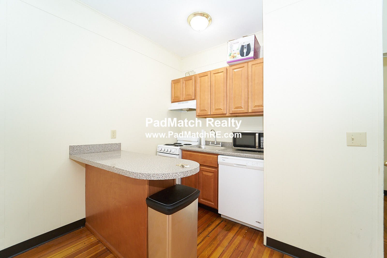 1128 Commonwealth Ave, Allston