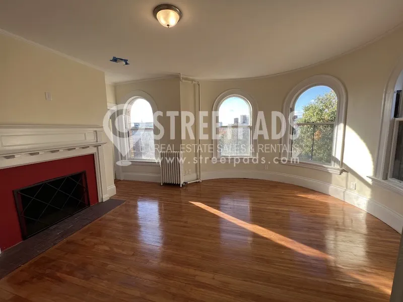 2 Ware St, Mid-Cambridge