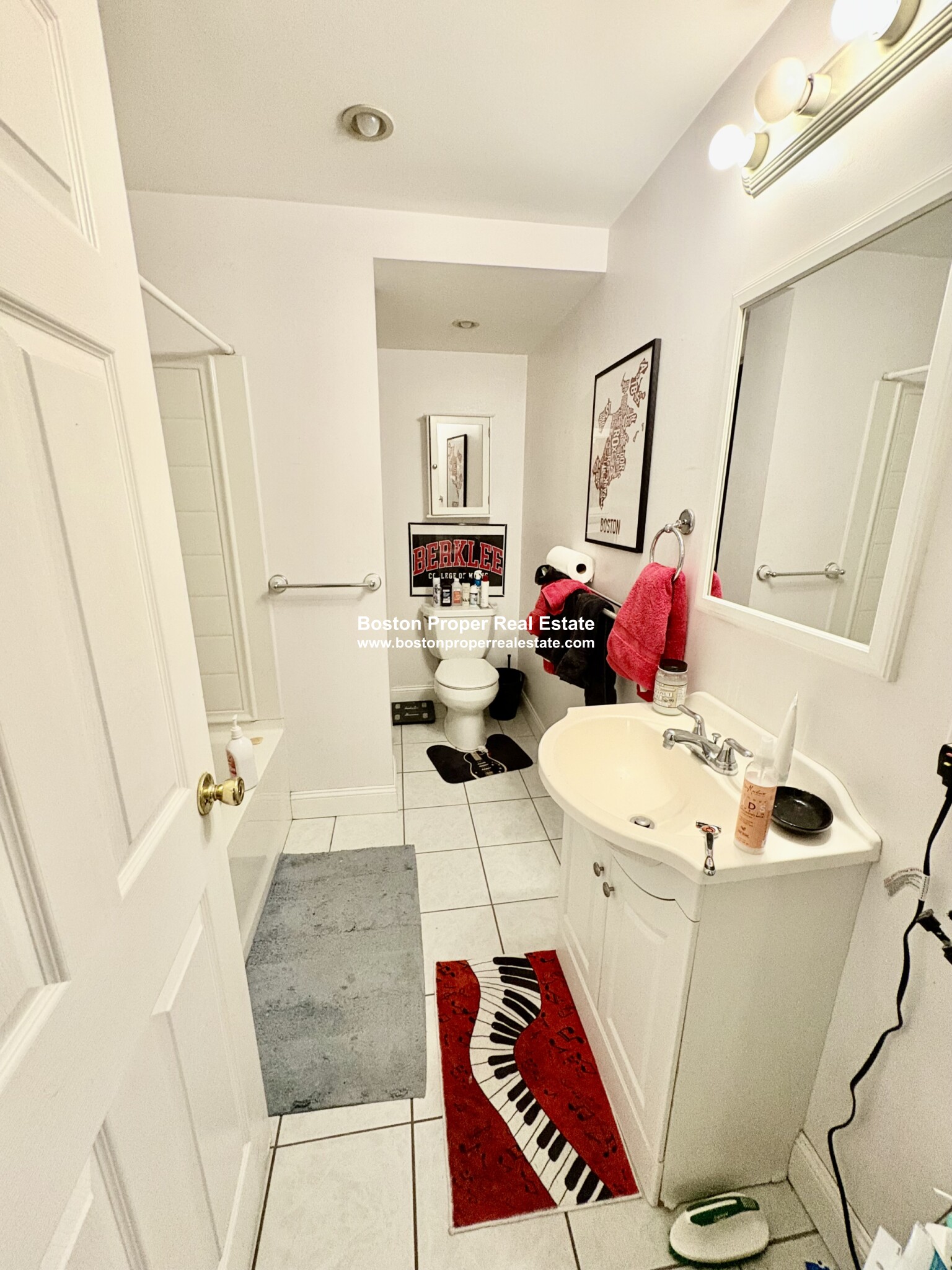 290 Newbury St, Back Bay