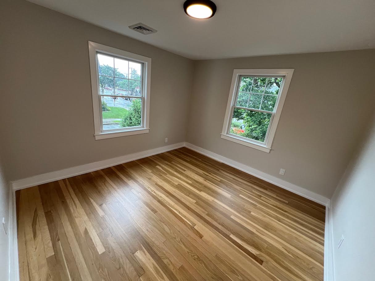 1136 Walnut St, Newton Highlands