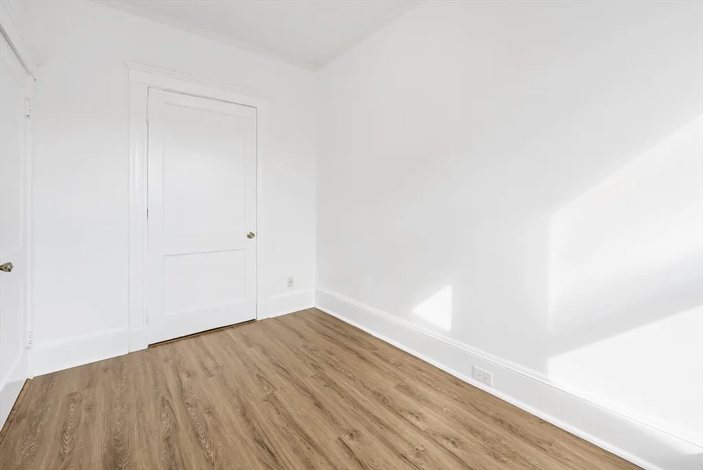 1730 Commonwealth Ave, Brighton