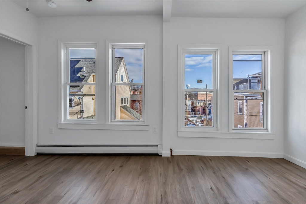 40 Summer St, Lawrence