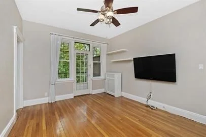 35 Mount Hood Rd, Brighton