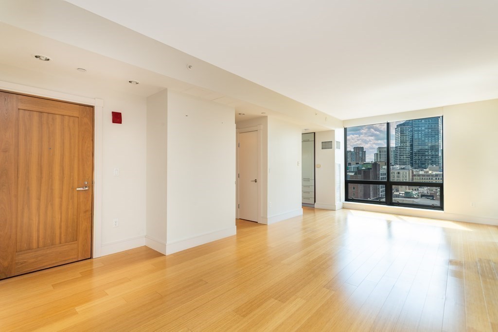 45 Province, Midtown