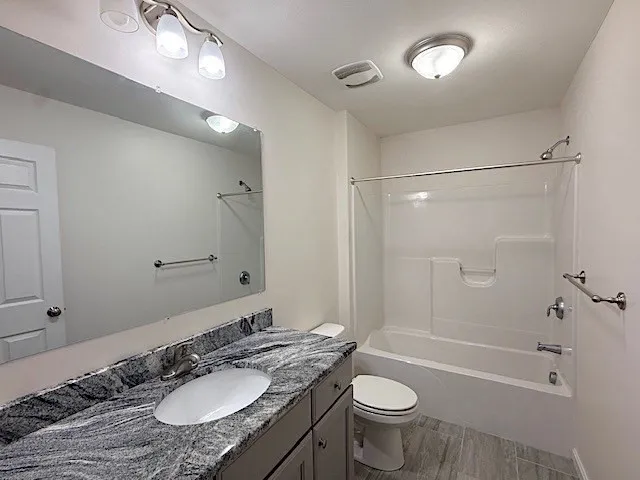 121 Robin Hill Rd, Groton