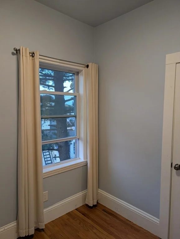 163 Ferry St, Malden