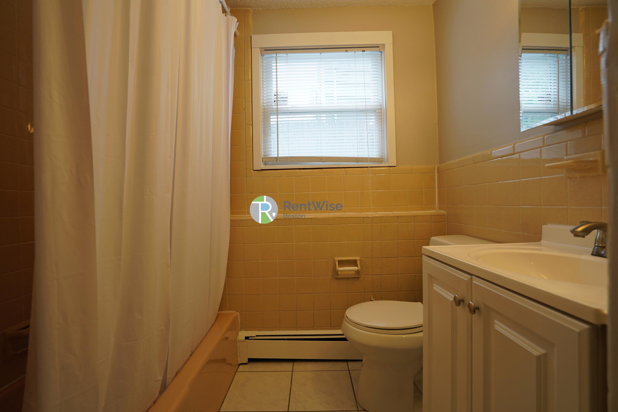 121 Ash St, South Side