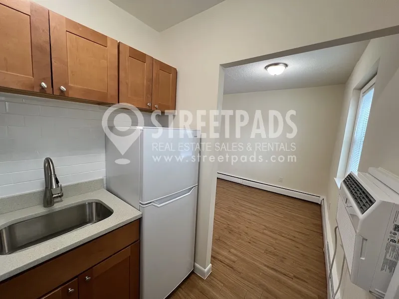 2018 Commonwealth Ave, Brighton