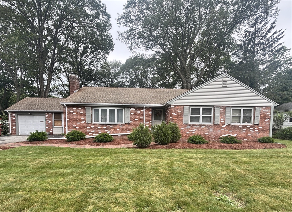 88 Sutherland Rd, North Attleboro