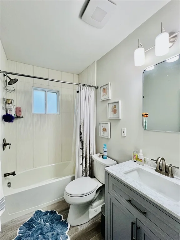 28 Metcalf, Medford