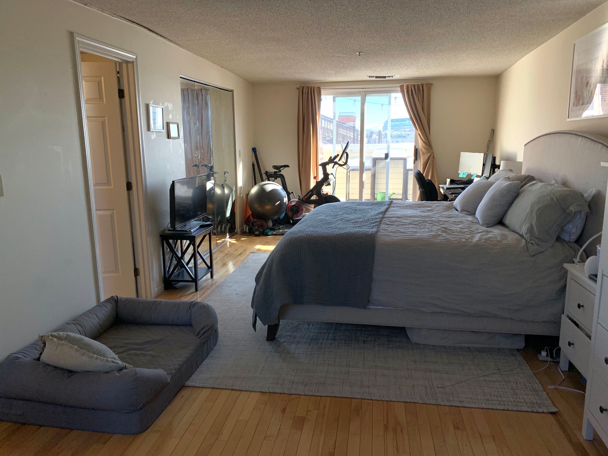 2 bed, 1.5 bath apartment for rent at 19 Main Unit 1, Charlestown — photo 3 of 17