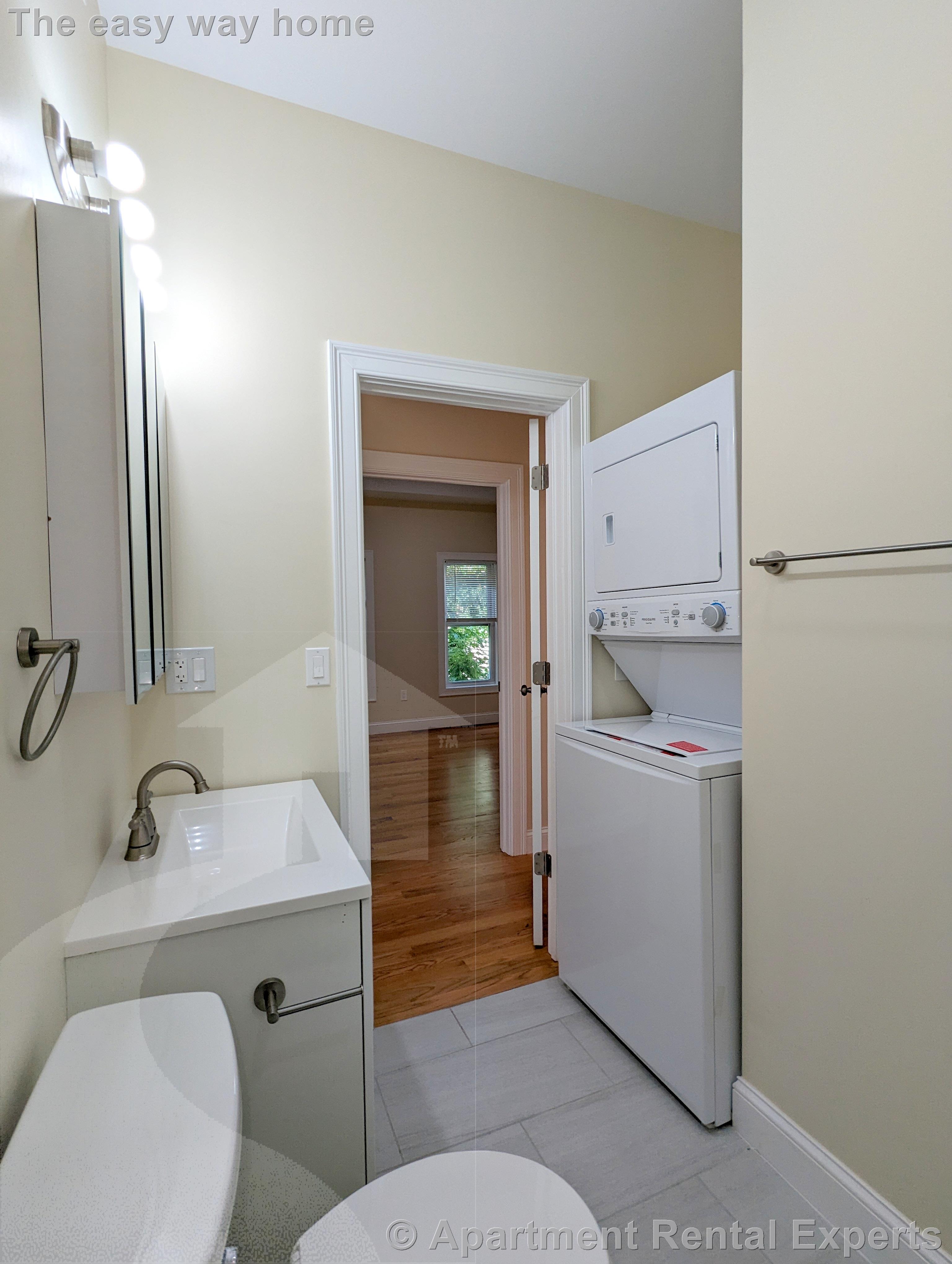 2 Sacramento Pl, Porter Square