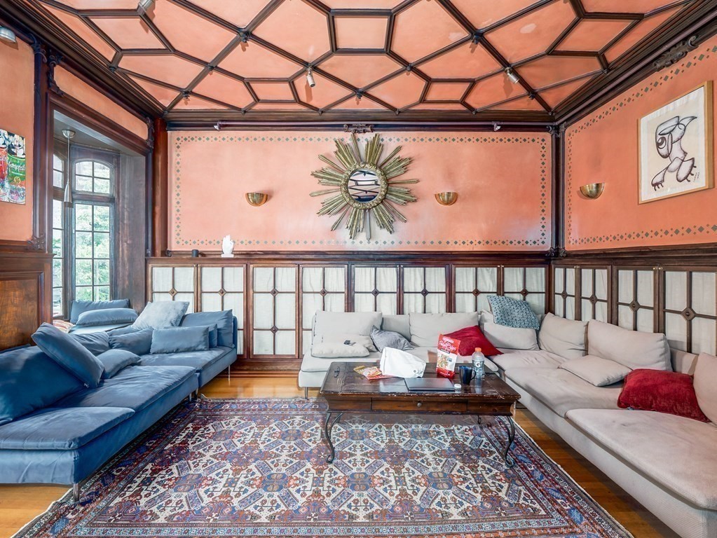 30 Gloucester St, Boston