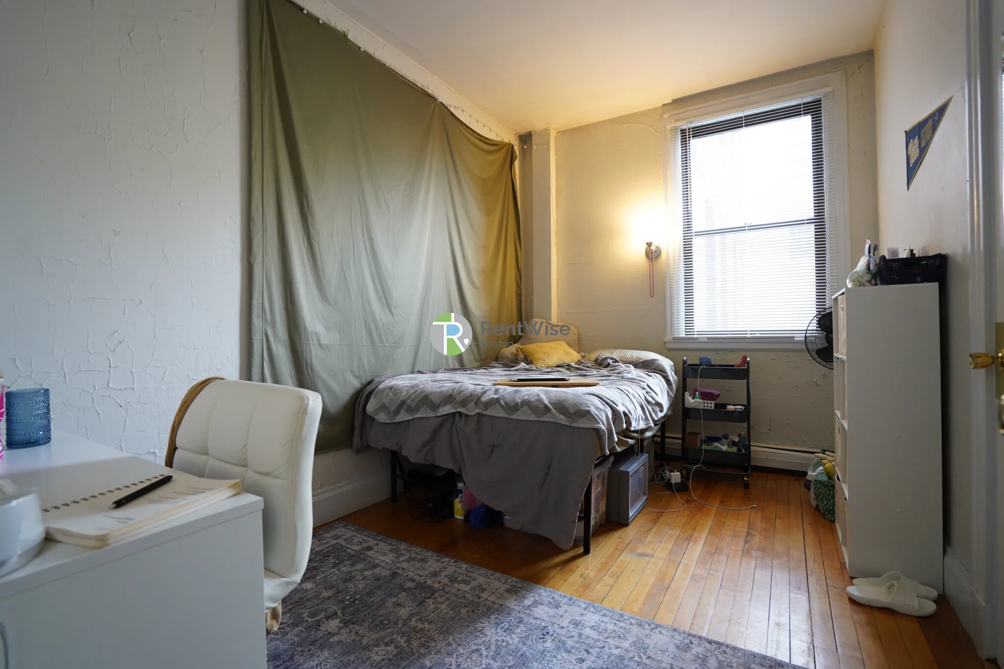 72 Gardner St, Allston