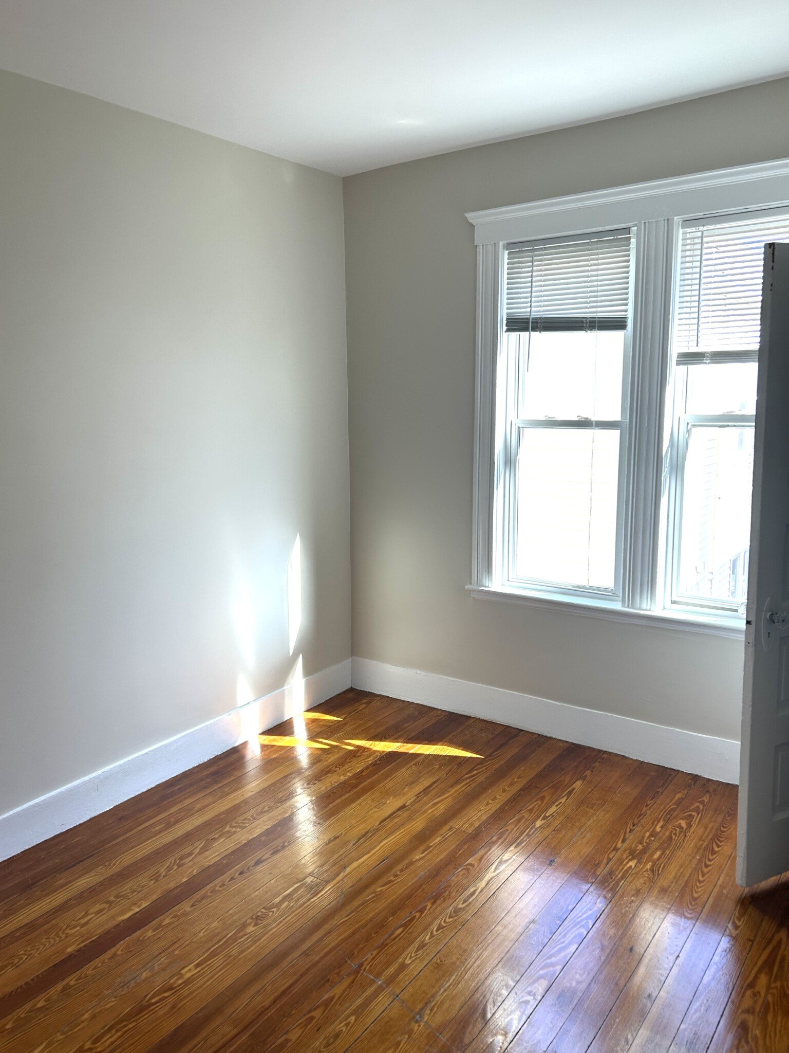 18 Cliff St, Salem