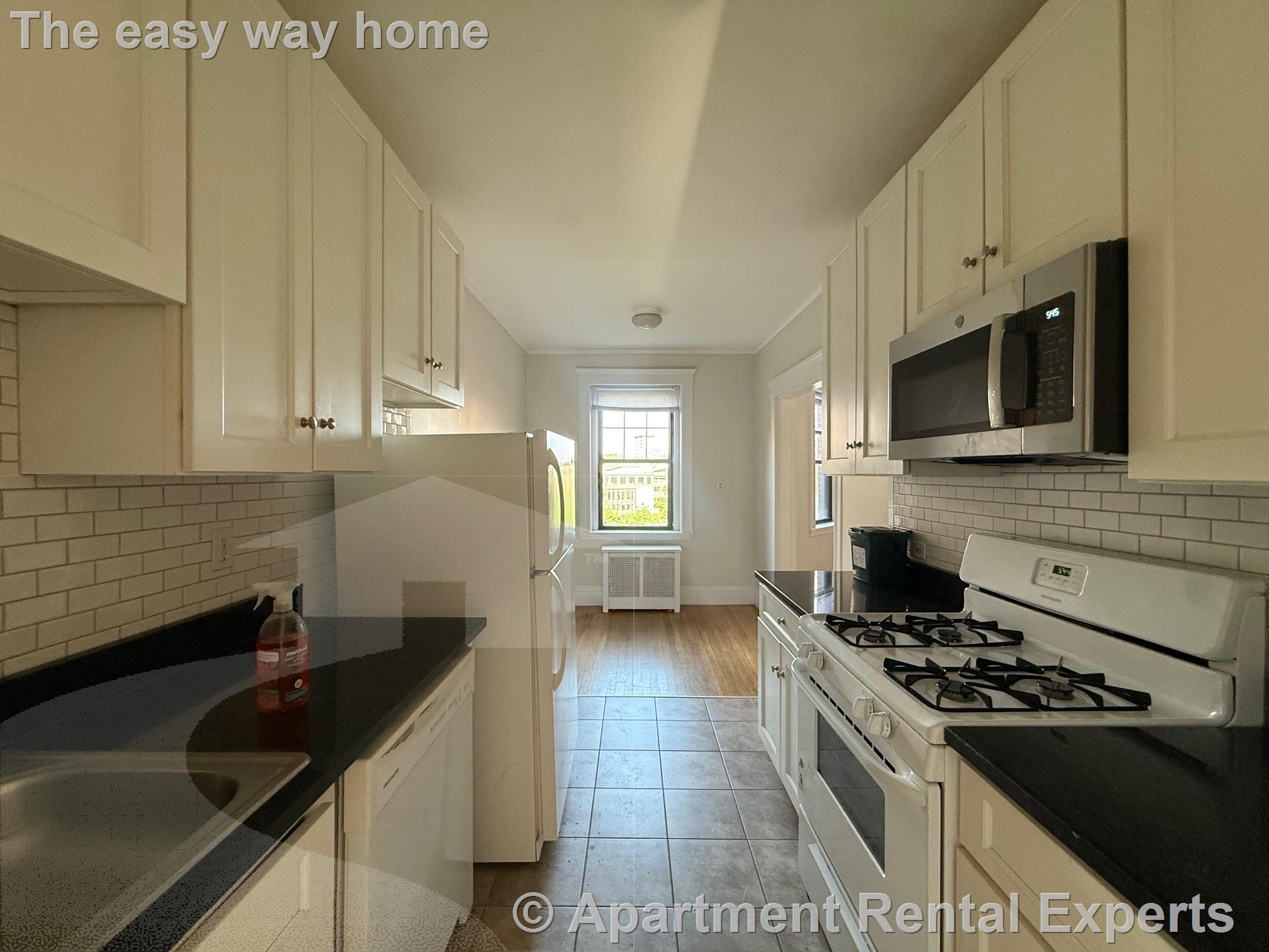 1558 Massachusetts Ave, Harvard Square