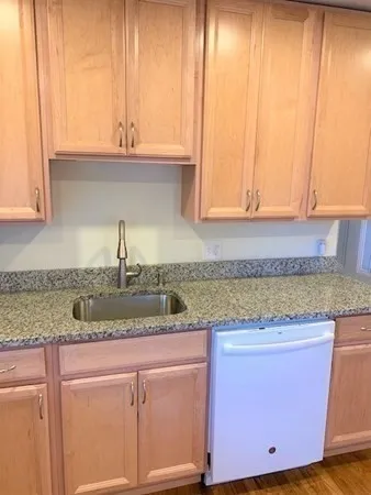 17 High St, Brookline Village