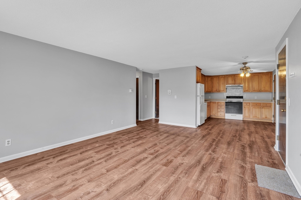 89 Pleasant St, Medfield