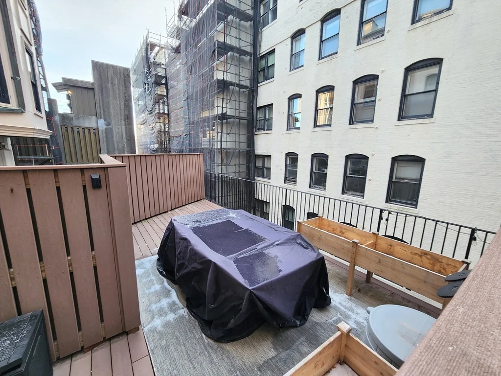 416 Commonwealth Ave, Back Bay