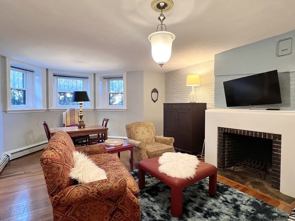 86 Commonwealth Ave, Back Bay