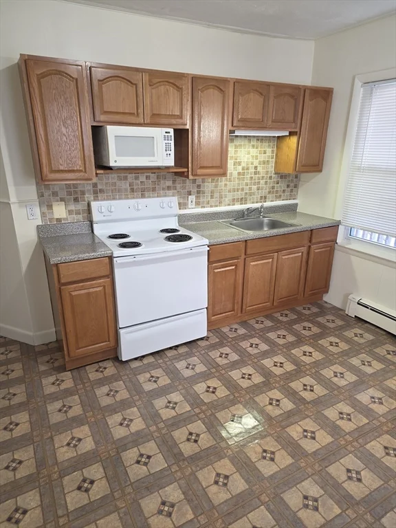 77 Albertina St, Quincy