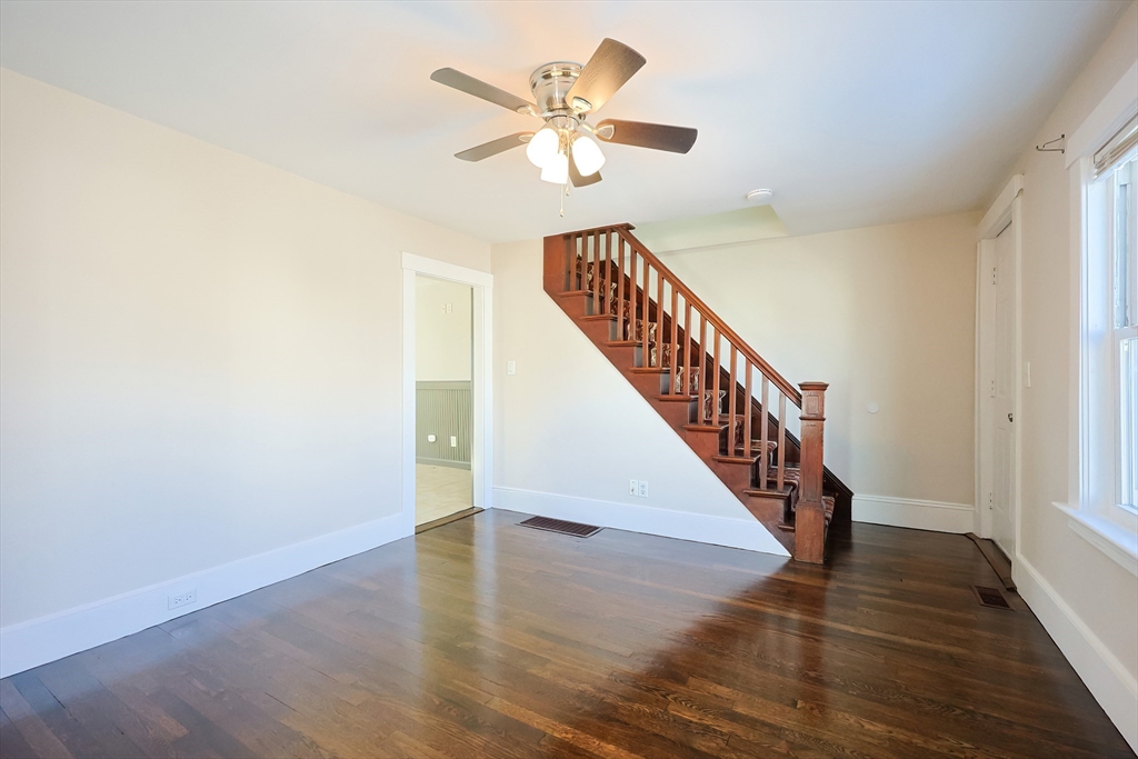 30 Lawrence St, Milford