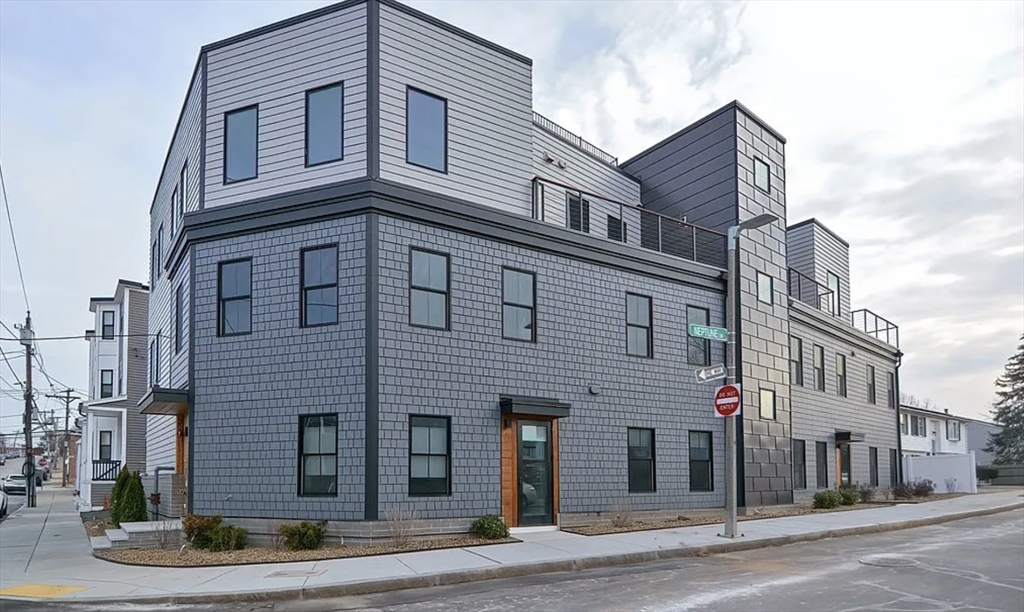 37 Horace St, East Boston